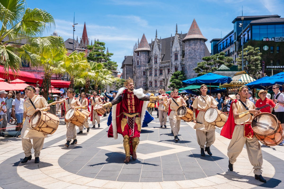 Tấm vé cáp treo Ba Na Hills 'quyền năng' như thế nào? Tấm vé cáp treo Ba Na Hills 'quyền năng' như thế nào?