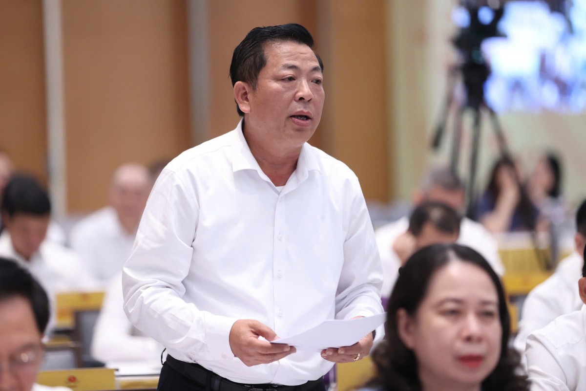 Bộ trưởng Bộ Xây dựng Trần Hồng Minh: Ưu tiên xử lý các điểm nghẽn có tác động trực tiếp đến tăng trưởng, tiến độ dự án, năng lực vận tải - Ảnh: VGP