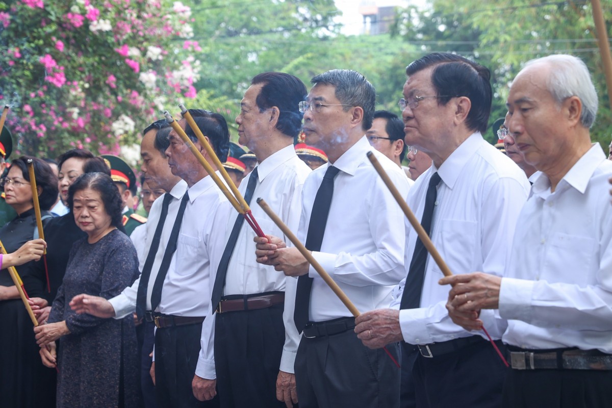 Thủ tướng dự lễ tìm kiếm, quy tập hài cốt liệt sỹ tại Công viên Lê Thị Riêng
