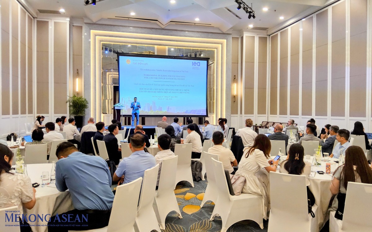 Toàn cảnh hội thảo Xây dựng nền tảng cho quá trình chuyển đổi hệ thống điện an toàn do Bộ Công Thương và IEA phối hợp tổ chức ngày 6-7/7/2026. Ảnh: Ngọc Linh