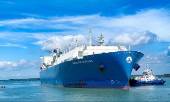PV GAS ký hợp đồng mua LNG định hạn đầu tiên của Việt Nam