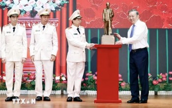 Xây dựng lực lượng kỹ thuật nghiệp vụ là chuyên gia hàng đầu về khoa học công nghệ