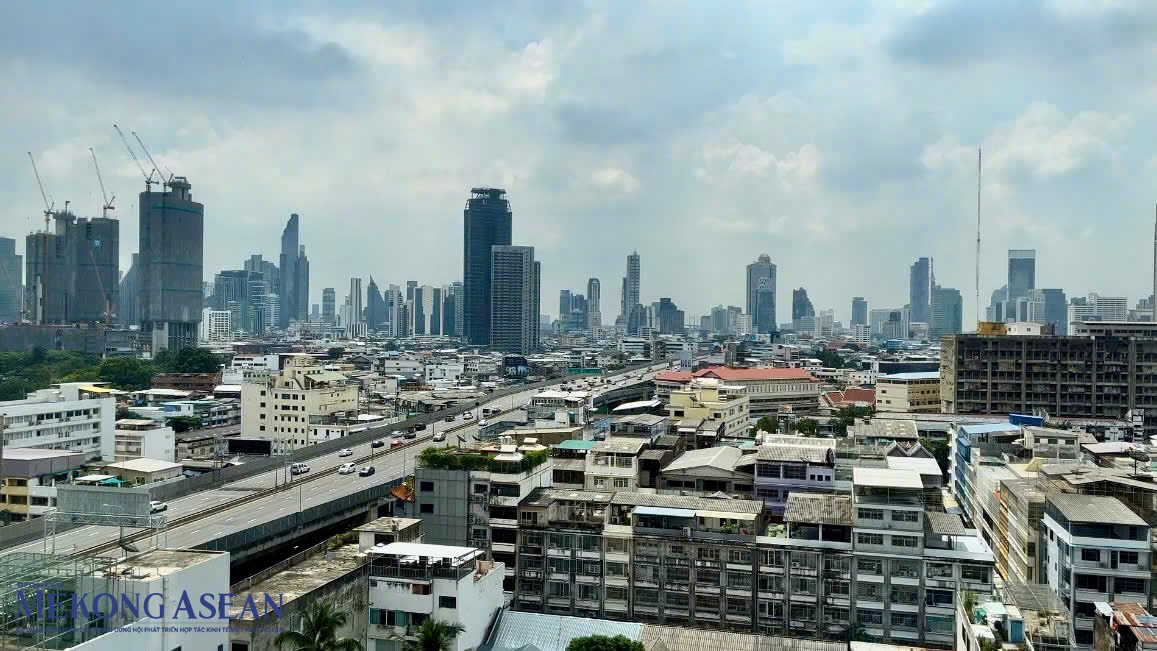 Bệ phóng GDP tăng trưởng 8,18% và bài toán bứt phá nửa cuối năm