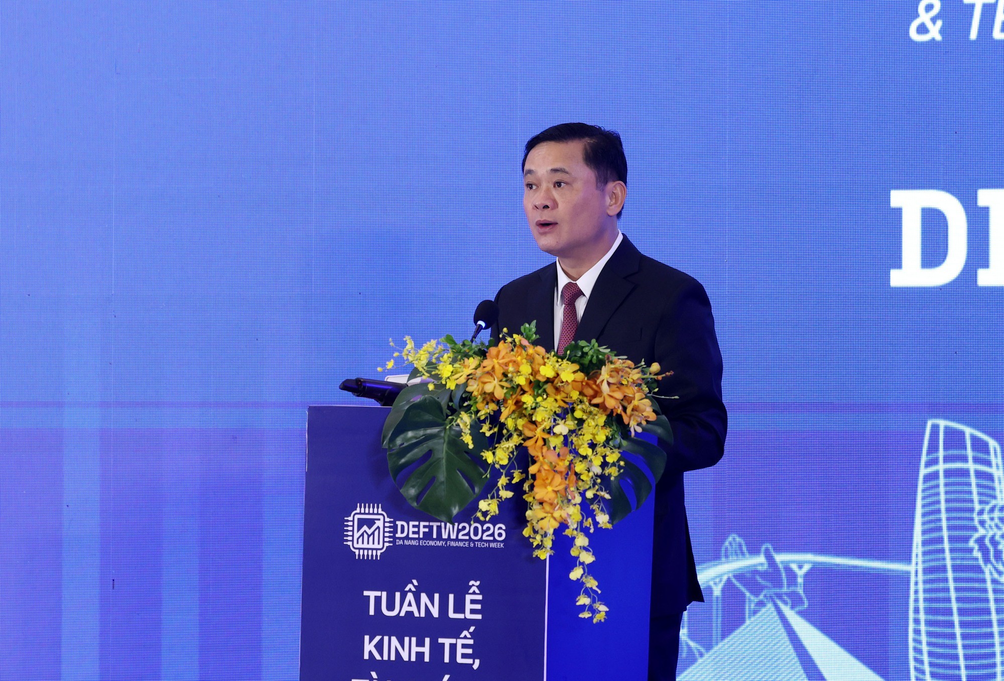 Phó trưởng Ban Thường trực Ban Chính sách, Chiến lược Trung ương Thái Thanh Quý phát biểu tại lễ khai mạc. Ảnh VGP/Đức Tuân