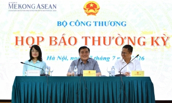 Thương mại nửa đầu năm 2026 lần đầu vượt mốc 500 tỷ USD