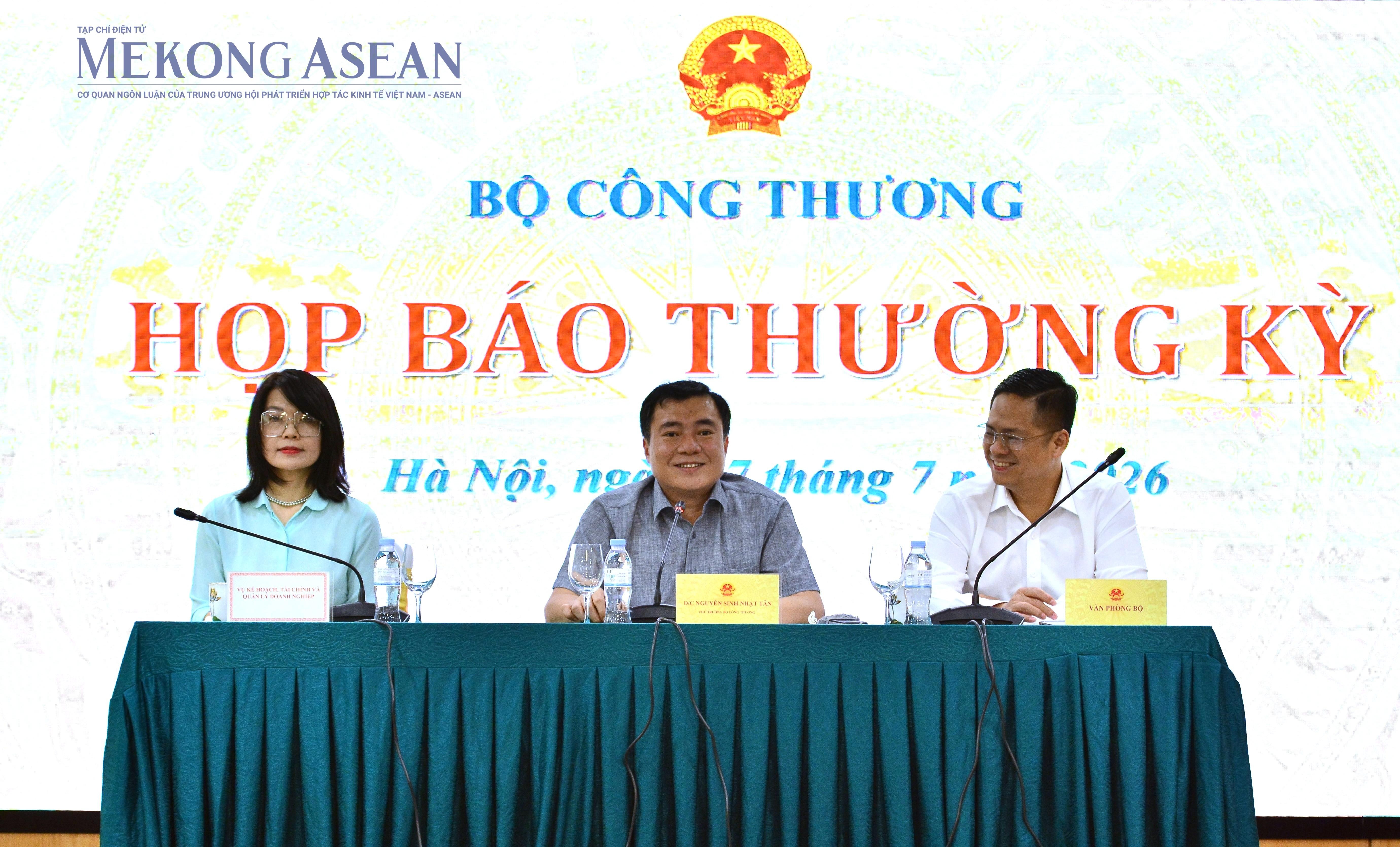 Thương mại vượt 500 tỷ USD, ngành công thương đăt nhiệm vụ cho nửa cuối năm 2026