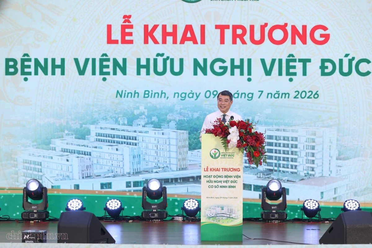 Thủ tướng Lê Minh Hưng nhấn mạnh việc khai trương hoạt động 2 bệnh viện Việt Đức và Bạch Mai có ý nghĩa đặc biệt quan trọng đối với ngành y tế, tỉnh Ninh Bình và các địa phương trong khu vực