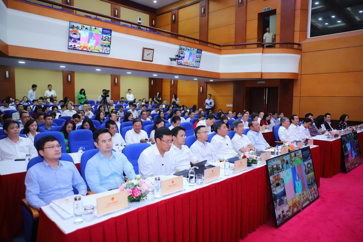 Các đại biểu tham dự hội nghị. Ảnh: 