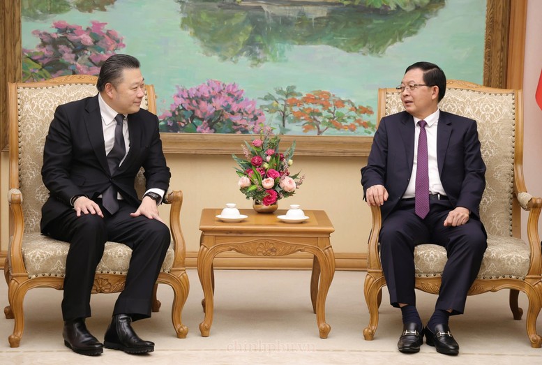 Phó Thủ tướng Hồ Quốc Dũng tiếp Chủ tịch C.P. Group