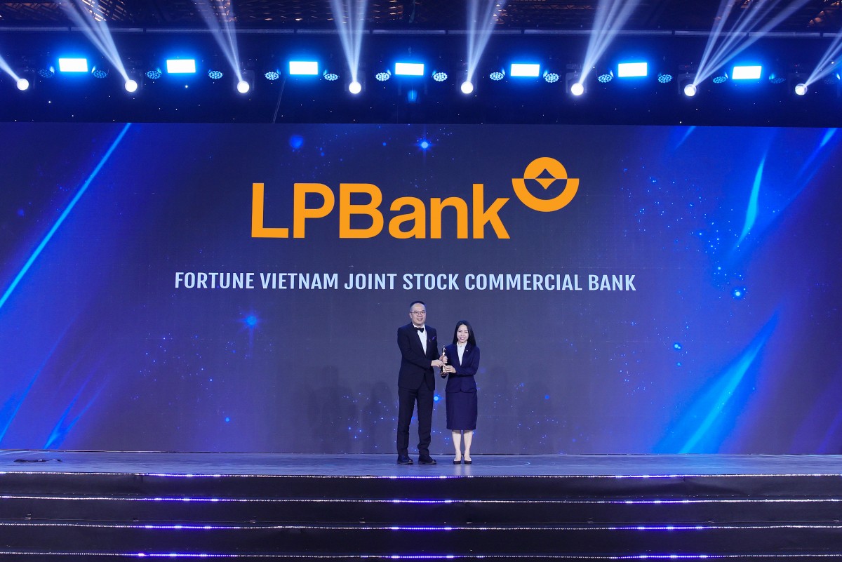 LPBank được vinh danh Nơi làm việc tốt nhất châu Á