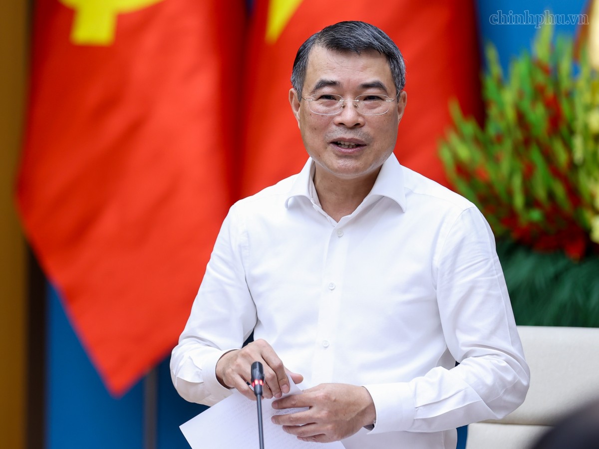 Thủ tướng Lê Minh Hưng đánh giá cao và biểu dương sự nỗ lực và những kết quả quan trọng bước đầu mà Đảng bộ, chính quyền, nhân dân các dân tộc tỉnh Phú Thọ đạt được trong thời gian qua - Ảnh: VGP/