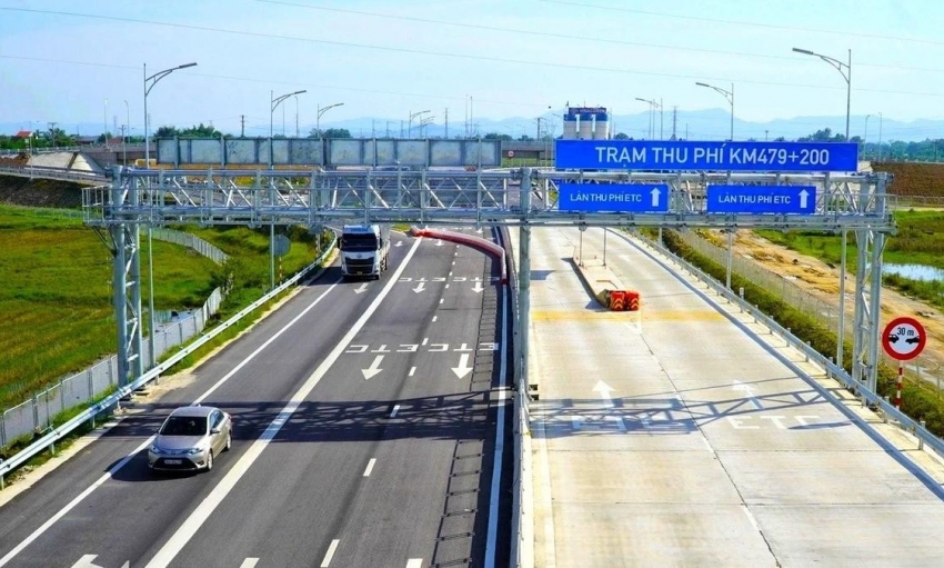 Chính thức thu phí 5 tuyến cao tốc Bắc - Nam phía Đông từ ngày 15/7