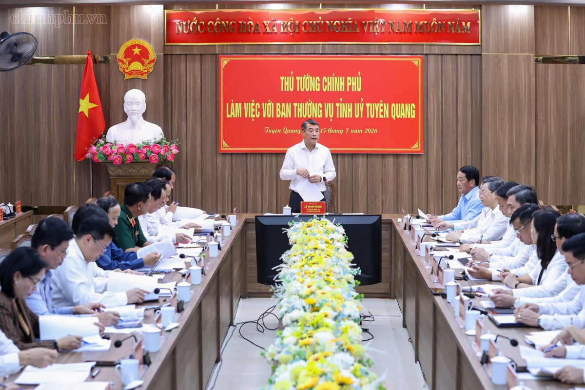 Thủ tướng Chính phủ Lê Minh Hưng làm việc với Ban Thường vụ Tỉnh ủy Tuyên Quang về việc thực hiện các nhiệm vụ phát triển KTXH, bảo đảm mục tiêu tăng trưởng 02 con số - Ảnh: VGP/Nhật Bắc