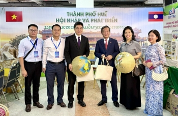 Vinamilk, VinFast và hàng trăm doanh nghiệp tham gia Hội chợ Việt - Lào 2026