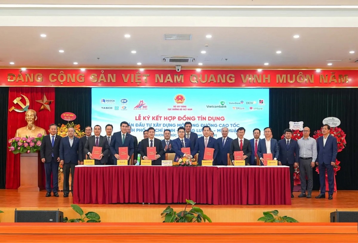 Sáu ngân hàng cấp gần 27.100 tỷ đồng cho cao tốc TP HCM - Mỹ Thuận