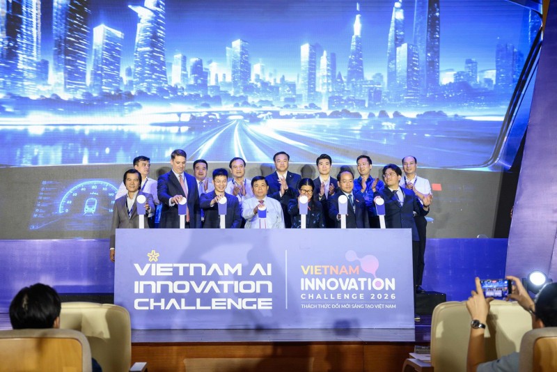 Các đại biểu nhấn nút khởi động vòng chung kết cuộc thi Vietnam AI Innovation Challenge 2026. Ảnh: BTC. Các đại biểu nhấn nút khởi động vòng chung kết cuộc thi Vietnam AI Innovation Challenge 2026. Ảnh: BTC.