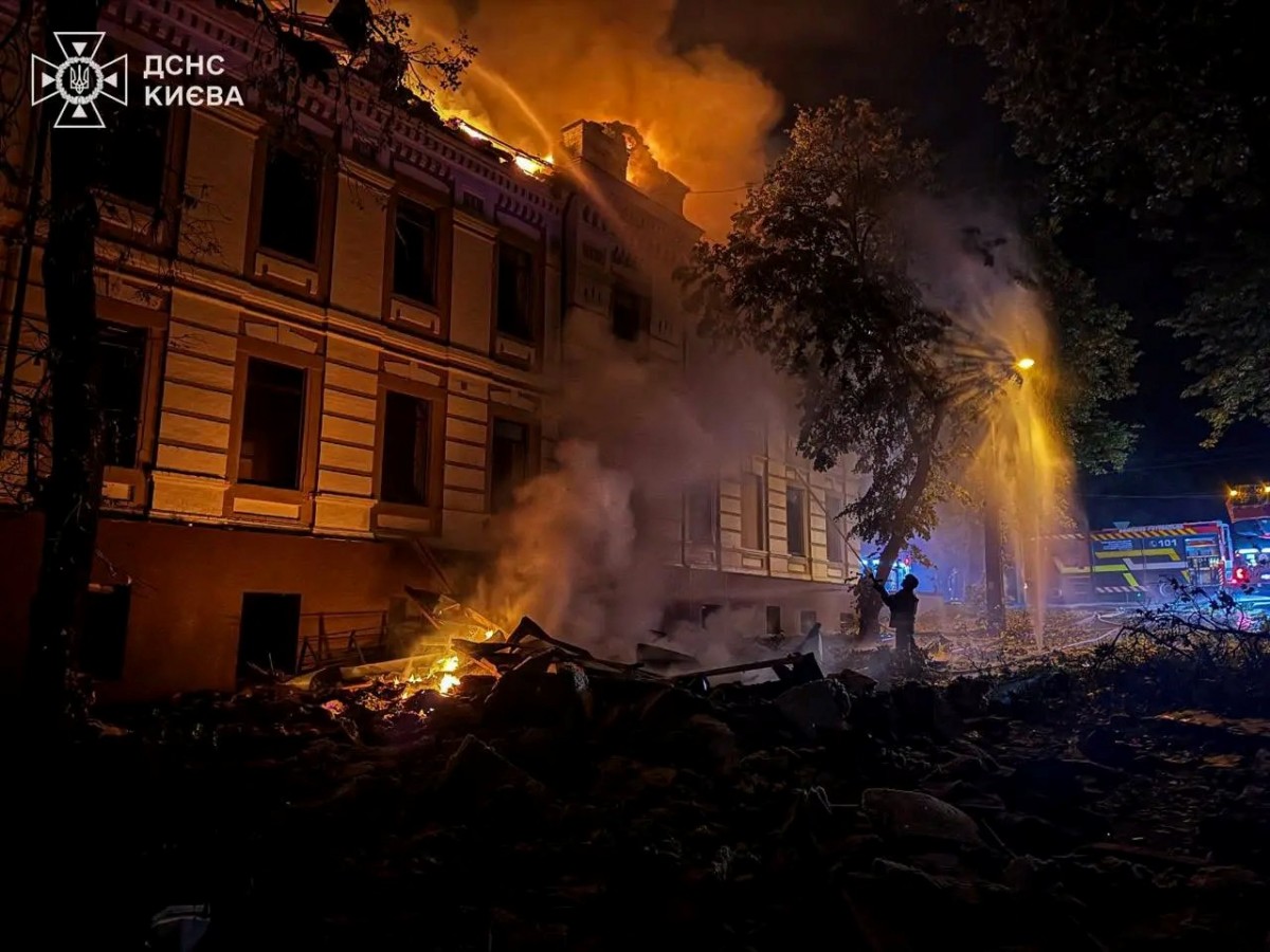 Nga tập kích tên lửa đạn đạo quy mô lớn vào thủ đô Ukraine Nga tập kích tên lửa đạn đạo quy mô lớn vào thủ đô Ukraine
