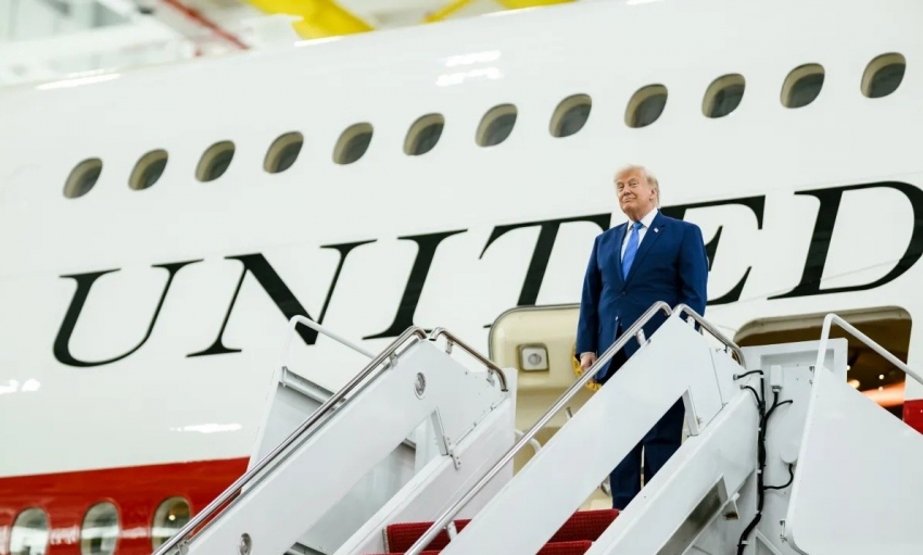 Ông Trump: Chuyên cơ Air Force One mới sẽ được nâng cấp tối đa