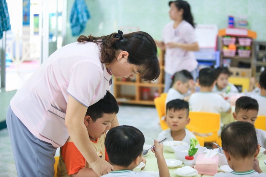 Bộ Nội vụ đề xuất tăng lương tối thiểu vùng từ ngày 1/1/2027