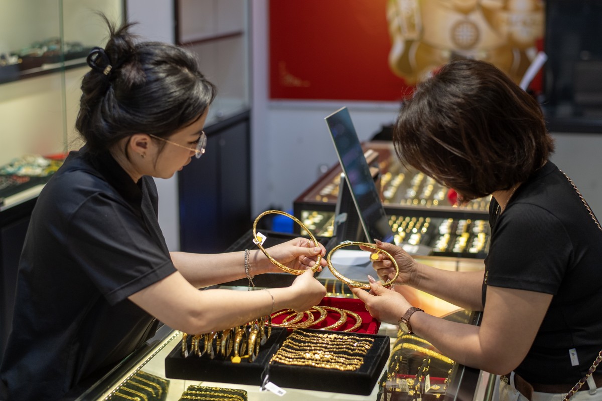 Giá vàng đảo chiều tăng trở lại