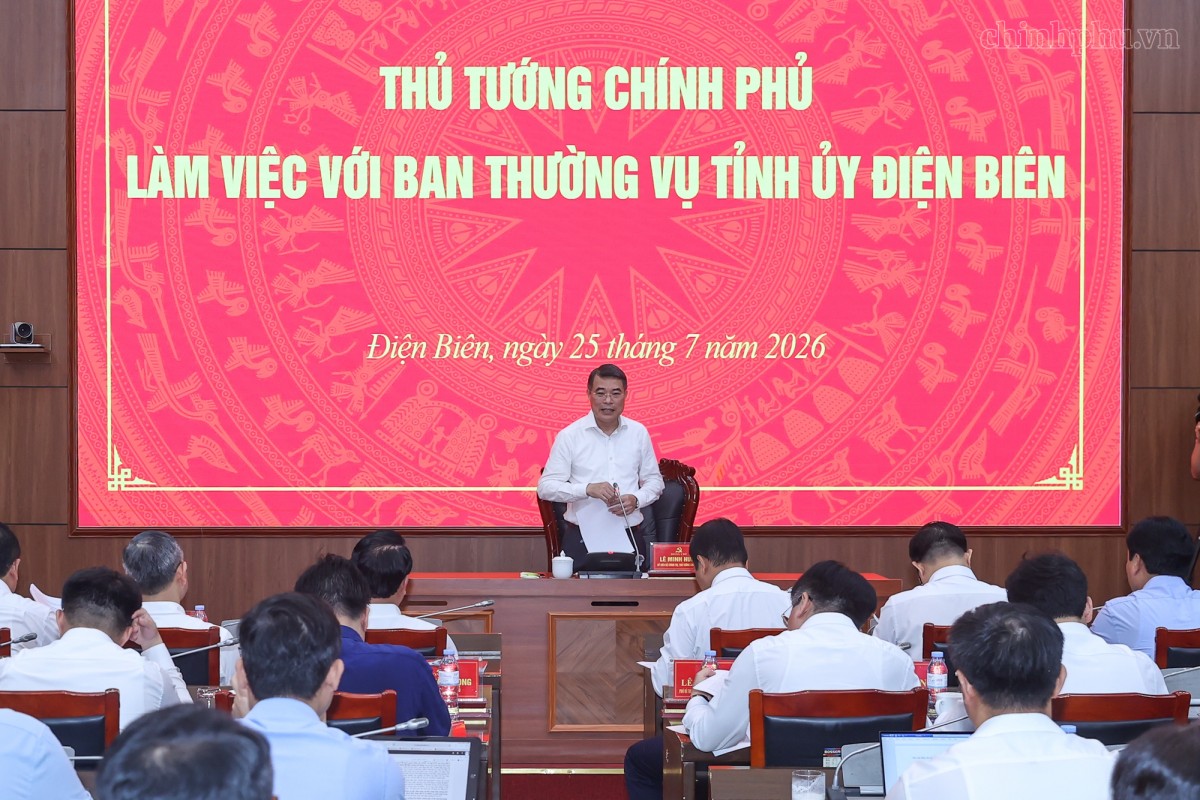 Thủ tướng Lê Minh Hưng phát biểu kết luận cuộc làm việc với Ban Thường vụ Tỉnh ủy Điện Biên - Ảnh: VGP
