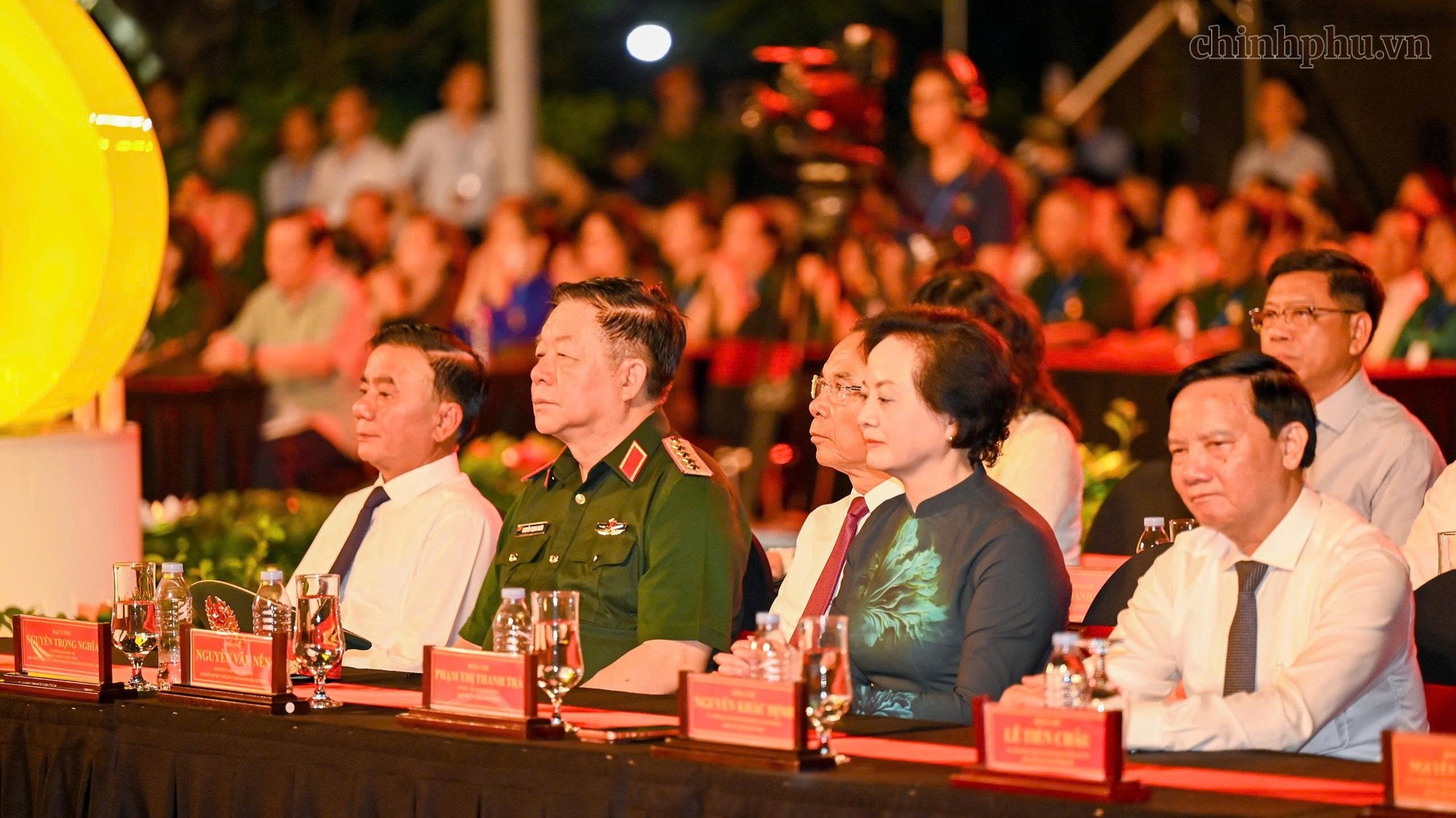 ‘Sao sáng dẫn đường’: Tôn vinh, tri ân sự hy sinh của các Anh hùng liệt sĩ
