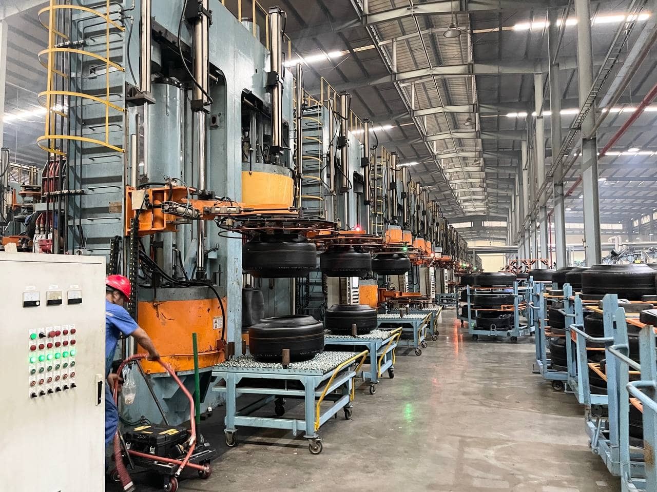 Xuất khẩu lốp xe Campuchia vượt mốc một tỷ USD nửa đầu năm 2026