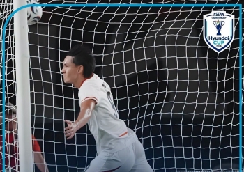 Tiền đạo nhập tịch cao 1m96 lập hat-trick, Indonesia thắng đậm Campuchia