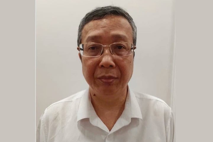 Khởi tố, bắt tạm giam Thứ trưởng Bộ Nông nghiệp và Môi trường Hoàng Trung