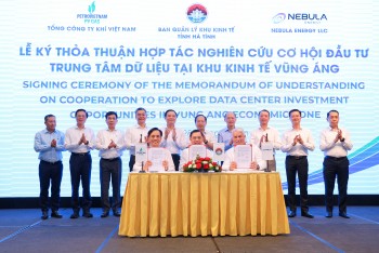 PV GAS ký kết hợp tác phát triển hạ tầng năng lượng tại Vũng Áng