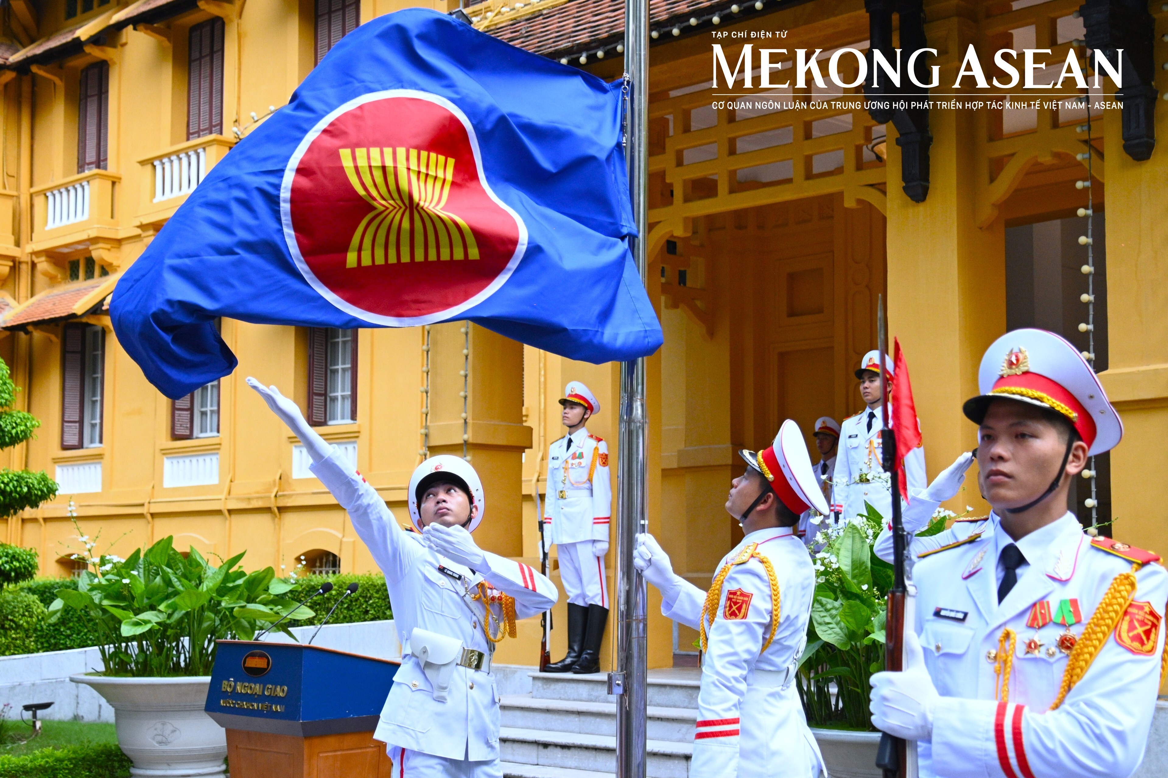 'Cùng ASEAN lớn mạnh', cùng kiến tạo tương lai chung của khu vực