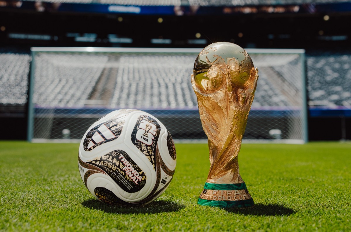Chiếc Cúp Vàng World Cup dành cho đội tuyển vô địch. Ảnh: FIFA