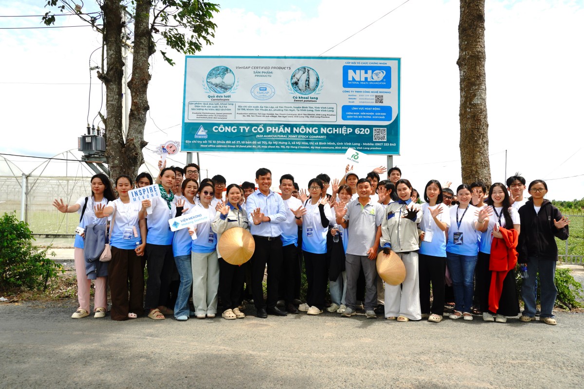 Các đội tham quan thực tế tại các hợp tác xã, doanh nghiệp đối tác của chương trình. Ảnh: MSD - United Way Việt Nam