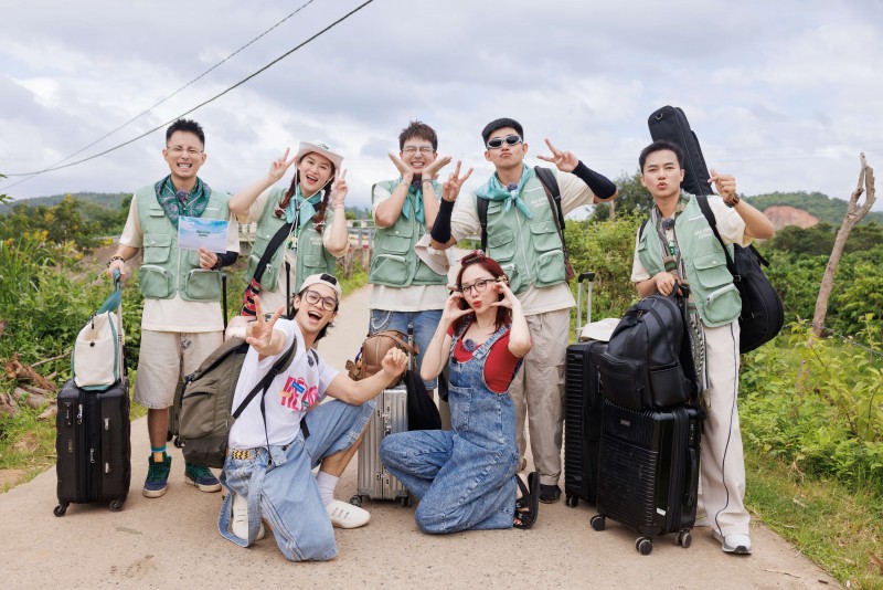 Yeah1 là đơn vị sản xuất các chương trình truyền hình thực tế và giải trí lớn tại Việt Nam, nổi bật với các chương đình như Anh Trai Vượt Ngàn Chông Gai, Chị Đẹp Đạp Gió Rẽ Sóng, Gia Đình Haha, và Tân Binh Toàn Năng