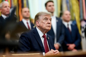 Ông Trump hủy kế hoạch tấn công ‘lớn chưa từng thấy’ vào Iran