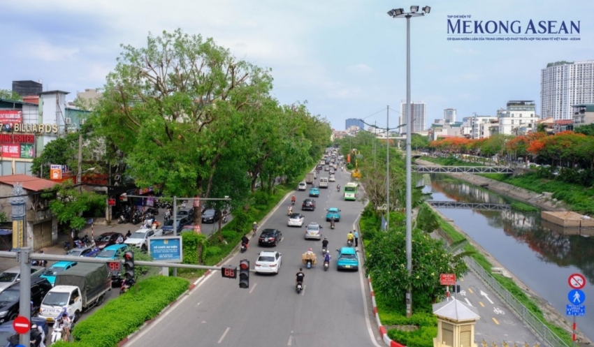 Bộ Tài chính phản hồi về việc taxi phải xuất hóa đơn từng chuyến