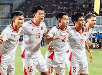 Tuyển Việt Nam đại thắng Indonesia, chiếm ngôi đầu bảng A