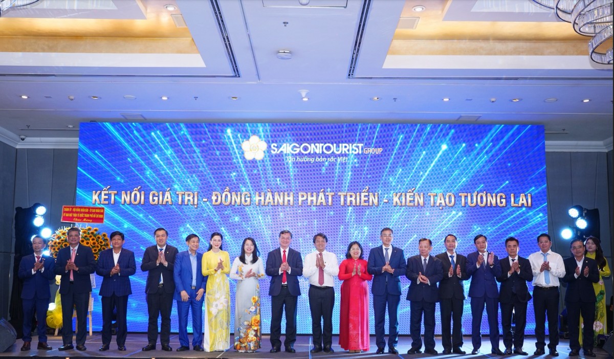 Vietnam Airlines và Saigontourist Group mở rộng hợp tác đến năm 2030