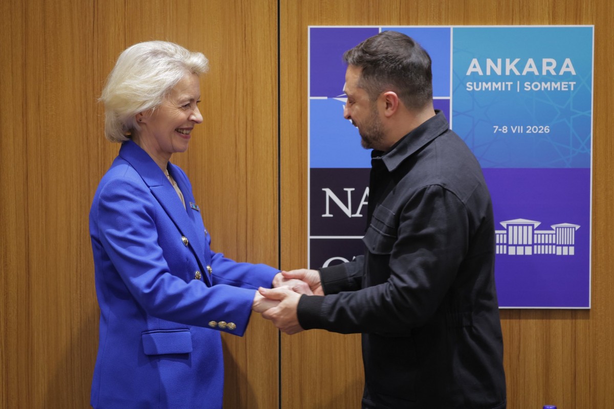 Chủ tịch EC Ursula von der Leyen và Tổng thống Ukraine Volodymyr Zelensky. Ảnh: X/@vonderleyen (tài khoản X của bà Ursula von der Leyen)