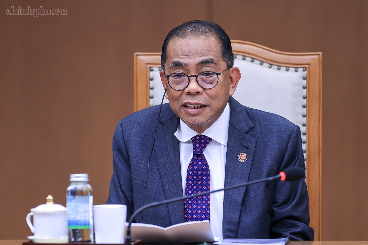 Bộ trưởng Quốc phòng Malaysia chúc mừng Thủ tướng Lê Minh Hưng đảm nhận chức vụ người đứng đầu Chính phủ Việt Nam - Ảnh: VGP