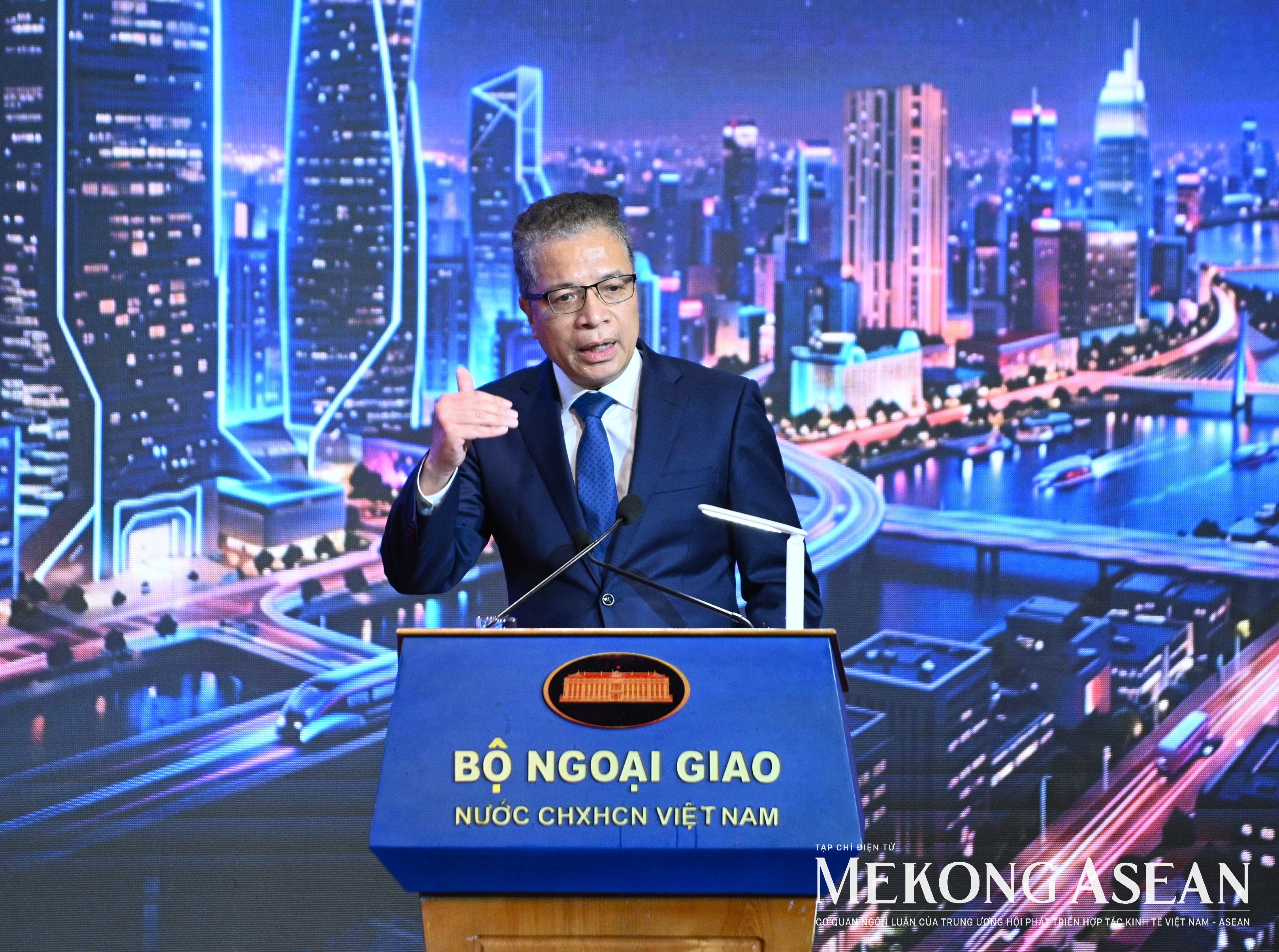 Ngoại giao khoa học - công nghệ phải chuyển từ kết nối sang kiến tạo phát triển