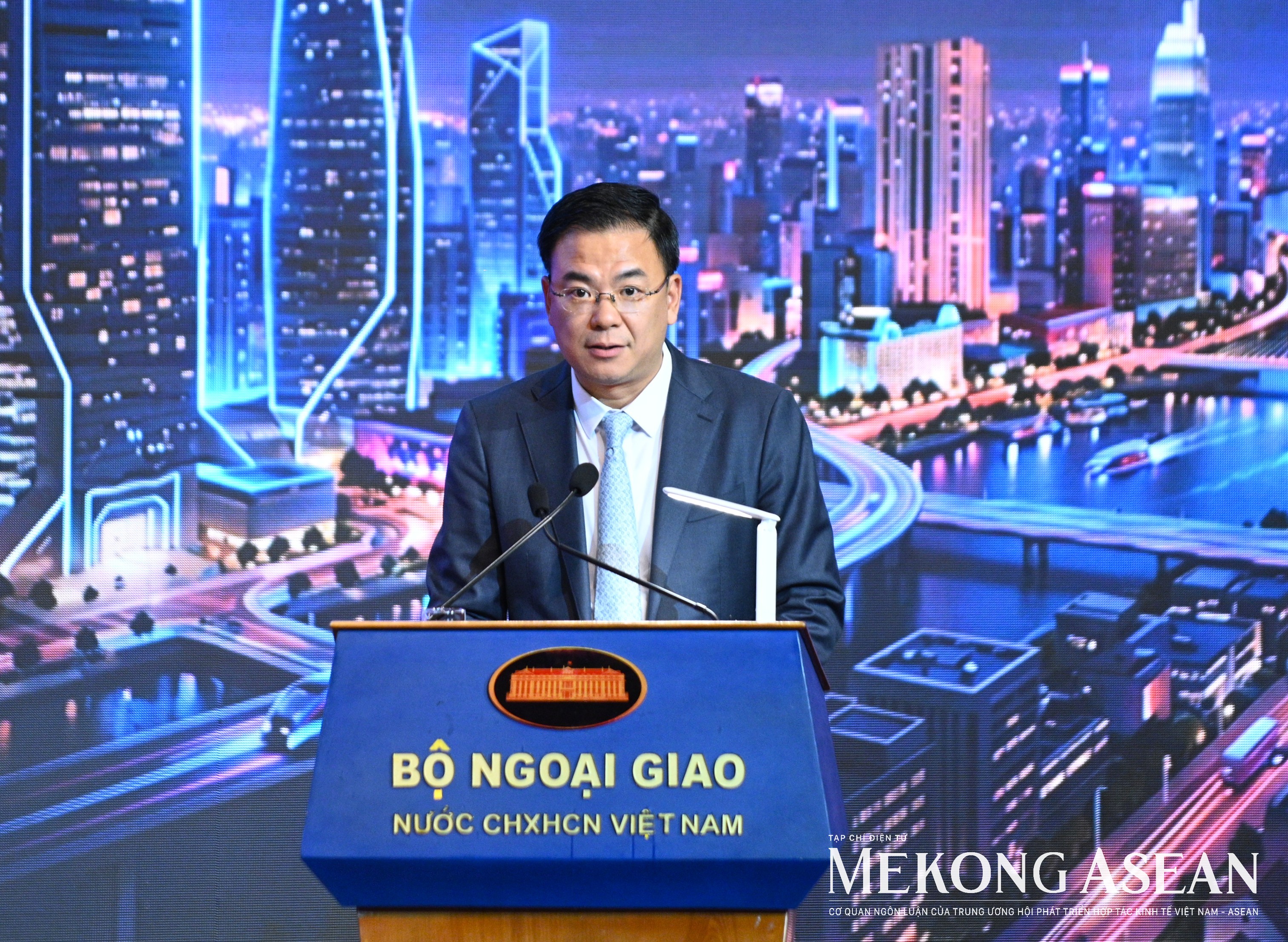 Ngoại giao khoa học - công nghệ phải chuyển từ kết nối sang kiến tạo phát triển