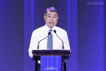 Thủ tướng: An ninh mạng phải gắn kết, đồng bộ giữa bảo vệ hệ thống và con người