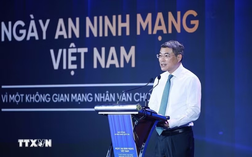 Thủ tướng: An ninh mạng phải gắn kết, đồng bộ giữa bảo vệ hệ thống và con người