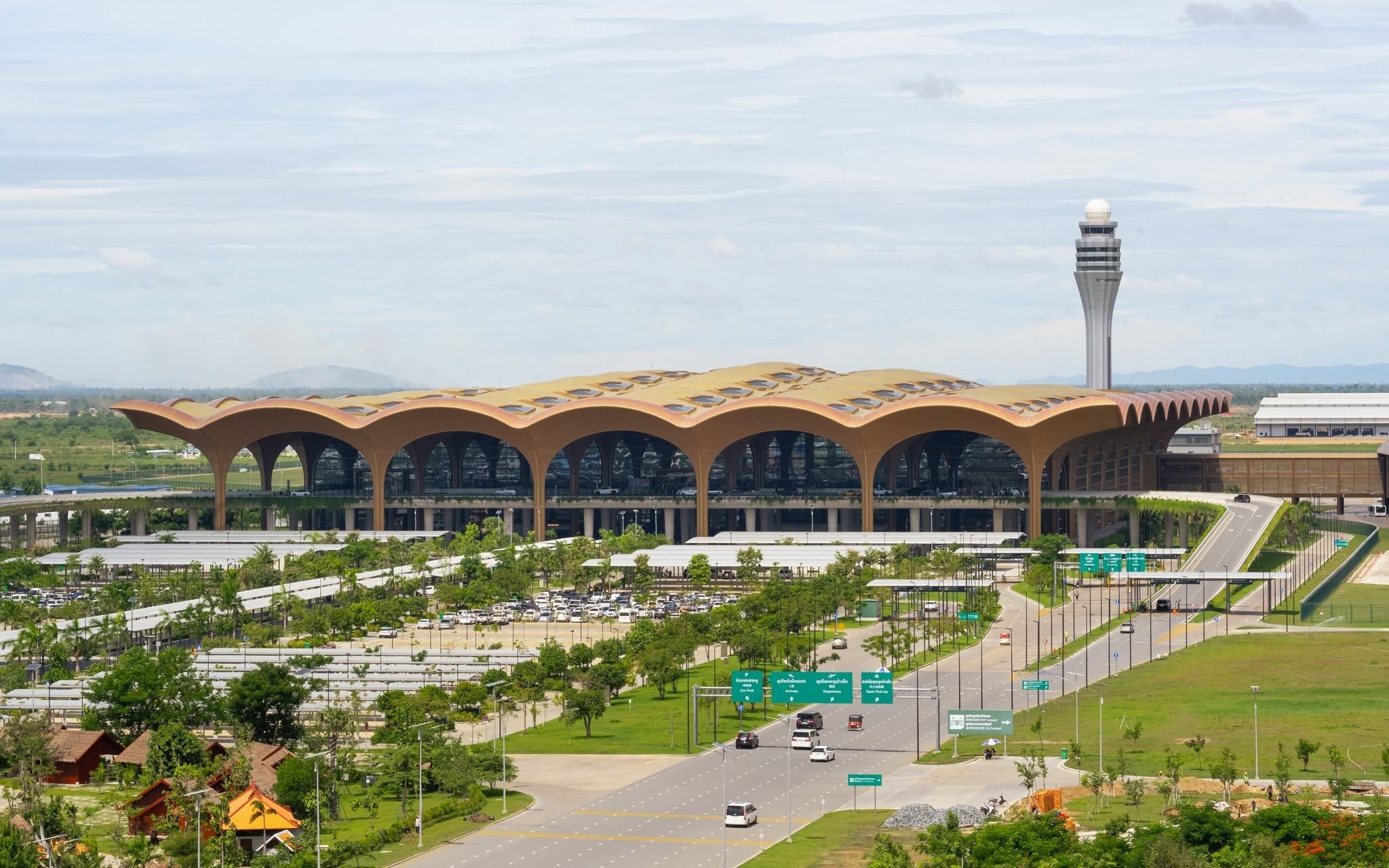Campuchia tham vọng trở thành trung tâm hàng không khu vực