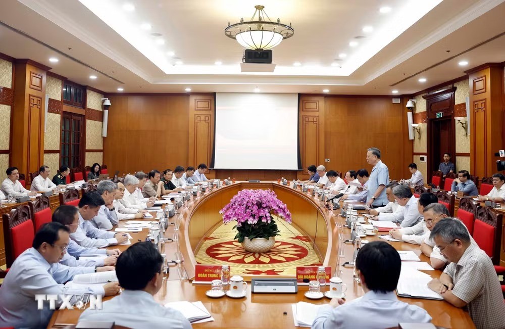 Tổng Bí thư, Chủ tịch nước: Phải đổi mới công tác quy hoạch và tổ chức phát triển hạ tầng