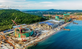 Trung tâm Hội nghị và Nhà hát APEC tại Phú Quốc dần thành hình