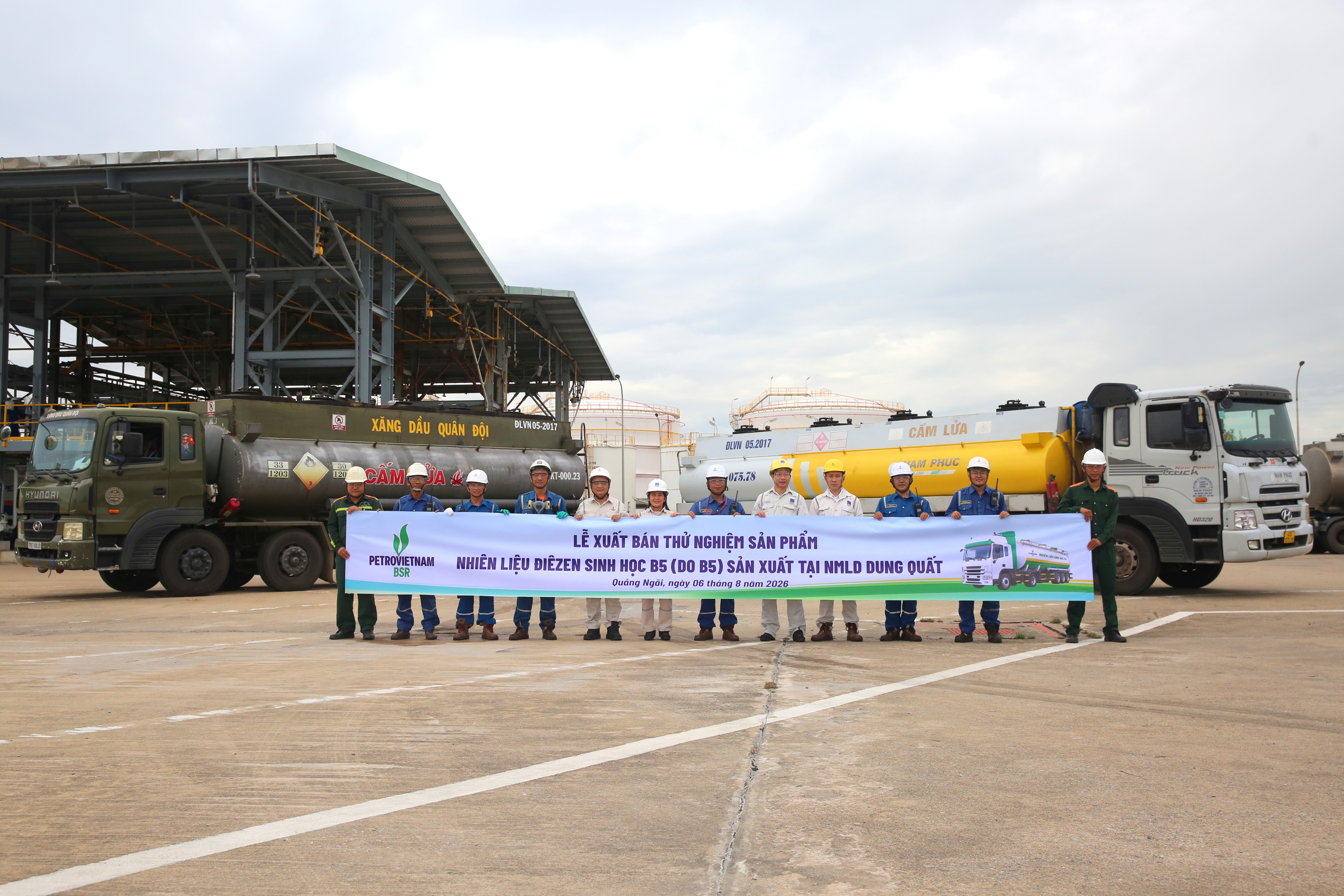BSR xuất bán lô nhiên liệu Diesel sinh học B5 đầu tiên từ Nhà máy Lọc dầu Dung Quất. Nguồn: BSR.