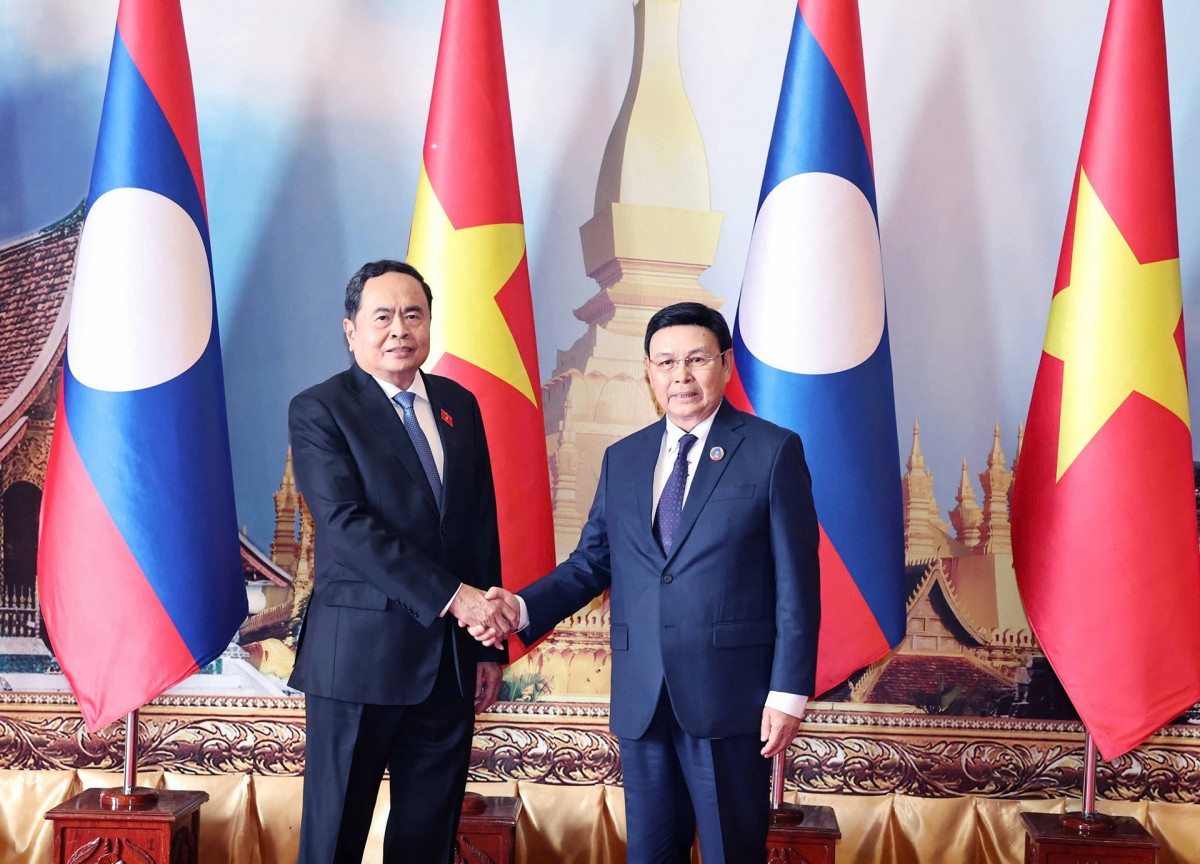 Chủ tịch Quốc hội Lào luôn dành tình cảm sâu đậm đối với Việt Nam