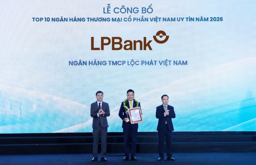 LPBank lập cú đúp thăng hạng, khẳng định vị thế ngân hàng tư nhân hàng đầu